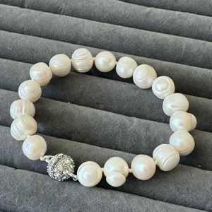 Fresh Water Pearls Magnet Bracelet White 7.5" long